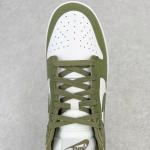 Nike Dunk Low "Medium Olive"