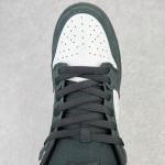 Nike SB Dunk Low x Staple "Panda Pigeon"