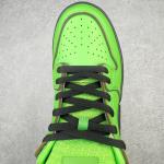 Nike SB Dunk Low x The Powerpuff Girls "Buttercup"