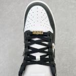 Nike SB Dunk Low x Supreme "Stars Black"