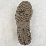 Air Jordan 1 Low x Travis Scott "Reverse Mocha"