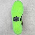 Nike SB Dunk Low x The Powerpuff Girls "Buttercup"