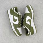 Nike Dunk Low "Medium Olive"