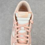 Nike Dunk Low "Orange Pearl"