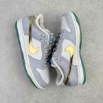 Nike SB Dunk Low x Sean Cliver "Holiday Special"