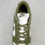 Nike Dunk Low "Medium Olive"
