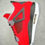 Jordan 4 Retro "Toro Bravo"