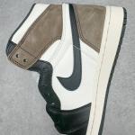 Air Jordan 1 High "Dark Mocha"
