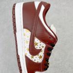 Nike SB Dunk Low x Supreme "Barkroot Brown"